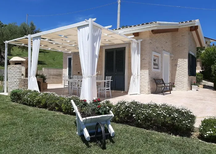 Tre Laghi With Pool,views Casa vacanze *