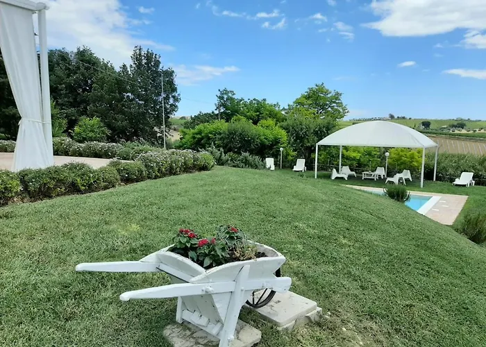 Tre Laghi With Pool,views Casa vacanze Città Sant'Angelo