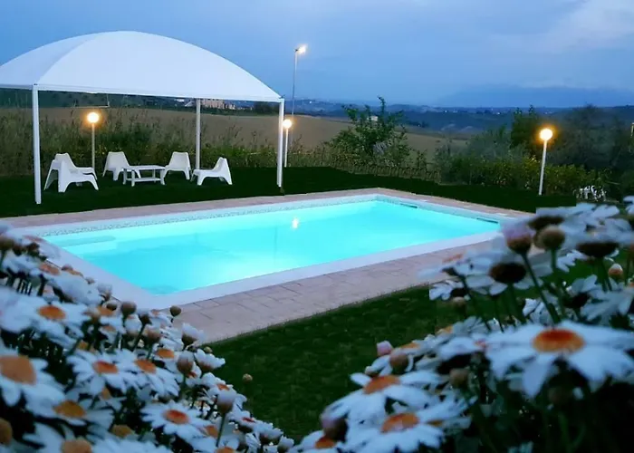 Tre Laghi With Pool,views Vakantiehuis Città Sant'Angelo